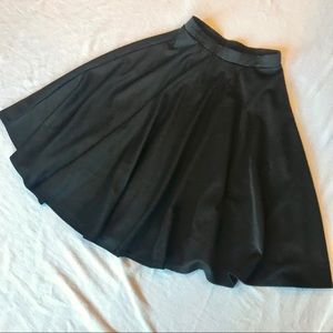 Forever 21 full black skirt
